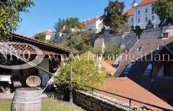 Eladó Veszprémi tégla lakás hirdetés (84562871)