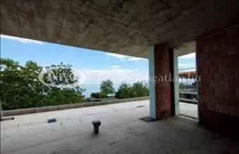 Eladó Balatonalmádi tégla lakás hirdetés (74424317)