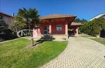 Kiadó Balatonalmádi családi ház hirdetés (94397315)
