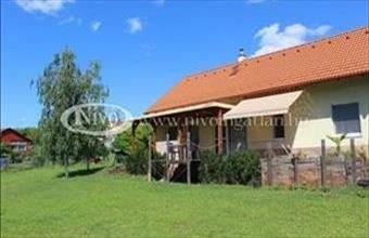 Eladó Csopaki családi ház hirdetés (74394639)