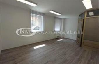 Kiadó Veszprémi iroda irodaházban hirdetés (33368949)