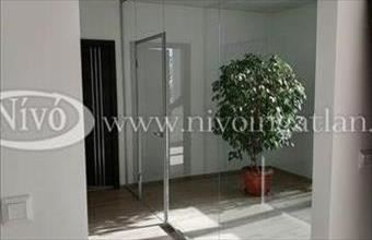 Kiadó Veszprémi iroda irodaházban hirdetés (63543897)