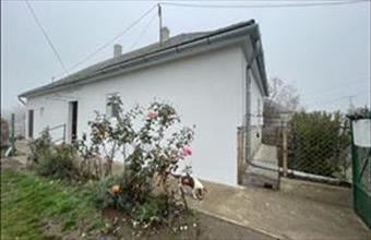 Eladó Mezőzombori családi ház hirdetés (73444553)