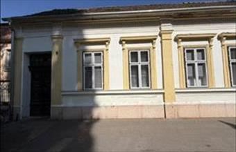 Kiadó Tatai családi ház hirdetés (47549536)