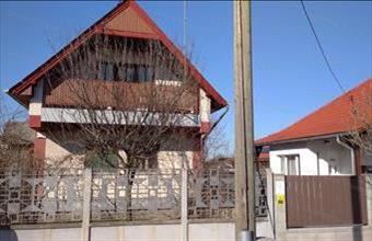 Eladó Törökszentmiklósi családi ház hirdetés (96464351)