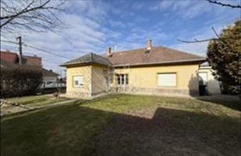 Kiadó Székesfehérvári családi ház hirdetés (37483334)