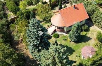 Eladó Balatonkenesei családi ház hirdetés (34239477)