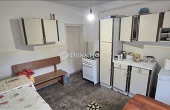 Eladó Sárbogárdi családi ház hirdetés (69227463)