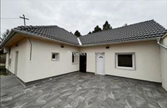 Eladó Előszállási családi ház hirdetés (77653279)
