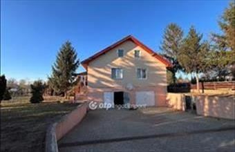 Eladó Nyíregyházai ikerház hirdetés (73757494)