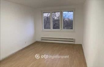 Eladó Budapest III. kerületi panel lakás hirdetés (54653497)