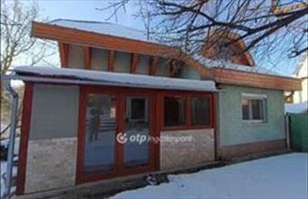 Eladó Solymári családi ház hirdetés (46336736)