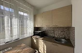 Eladó Budapest III. kerületi panel lakás hirdetés (33333745)