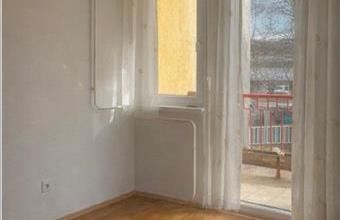 Eladó Budapest XVI. kerületi csúsztatott zsalus lakás hirdetés (37432744)