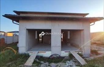 Eladó Vecsési ikerház hirdetés (96672773)