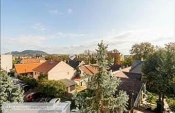 Eladó Egeri csúsztatott zsalus lakás hirdetés (23444259)