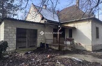 Eladó Bicskei családi ház hirdetés (39235327)