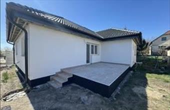 Eladó Bicskei családi ház hirdetés (23777467)