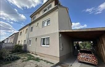 Eladó Váci ikerház hirdetés (67316342)