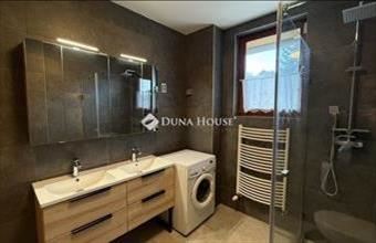 Eladó Pécsi családi ház hirdetés (54937574)