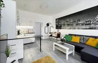 Kiadó Budapest VI. kerületi tégla lakás hirdetés (63346683)