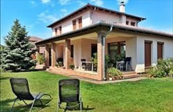 Eladó Kecskeméti családi ház hirdetés (77962976)