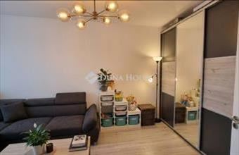 Eladó Budapest III. kerületi panel lakás hirdetés (79753643)