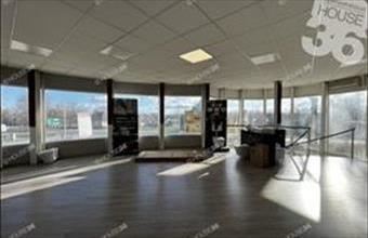 Kiadó Kecskeméti üzlethelyiség utcafronton hirdetés (72943732)