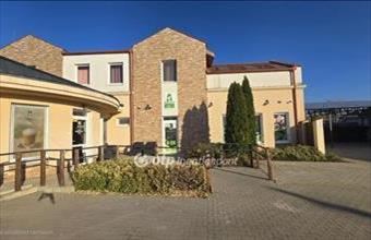 Kiadó Nádudvari üzlethelyiség utcafronton hirdetés (59653533)