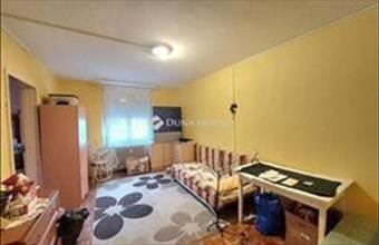 Eladó Szekszárdi panel lakás hirdetés (23245335)