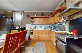 Eladó Leveleki családi ház hirdetés (94733491)