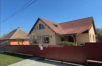 Eladó Tápiószelei családi ház hirdetés (82726274)