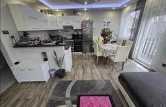 Eladó Péceli ikerház hirdetés (93437763)