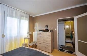 Eladó Pécsi panel lakás hirdetés (75733347)