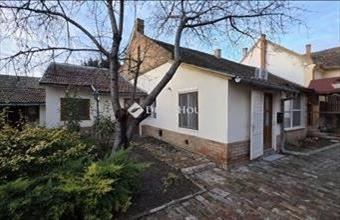 Eladó Hódmezővásárhelyi sorház hirdetés (57744454)