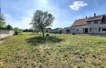 Eladó Törteli lakóövezeti telek hirdetés (34448748)