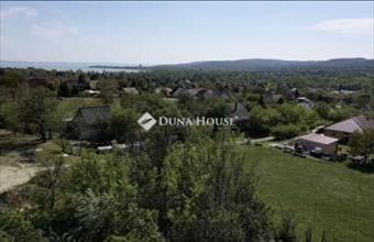 Eladó Balatonfűzfői lakóövezeti telek hirdetés (23787689)