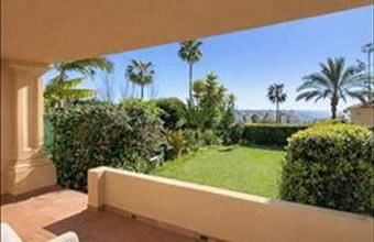 Eladó Spanyolországi sorház hirdetés (43628343)