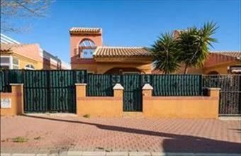 Eladó Spanyolországi sorház hirdetés (37593777)