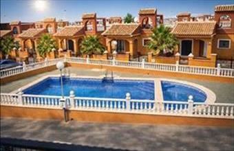 Eladó Spanyolországi sorház hirdetés (37593777)