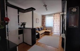 Kiadó Budapest VIII. kerületi csúsztatott zsalus lakás hirdetés (55959334)