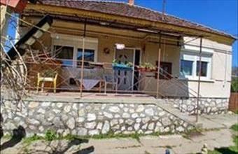 Eladó Bakonykoppányi családi ház hirdetés (22437954)