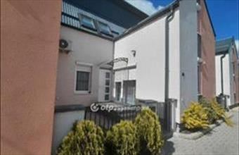 Eladó Hatvani sorház hirdetés (79734999)