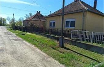 Eladó Zsákai családi ház hirdetés (24748757)