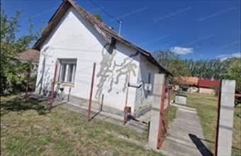 Eladó Újszilvási családi ház hirdetés (56378647)