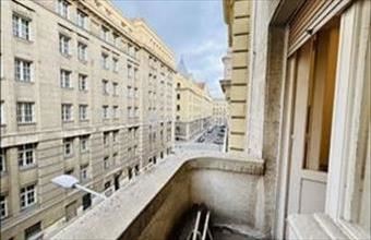 Eladó Budapest V. kerületi tégla lakás hirdetés (76237387)