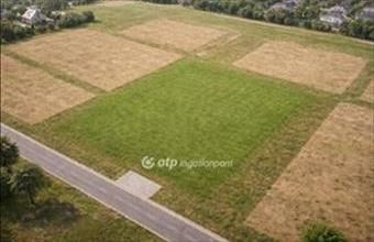 Eladó Szabadbattyáni külterületi telek hirdetés (22376727)