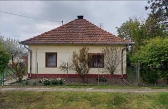 Eladó Békéscsabai családi ház hirdetés (93944566)