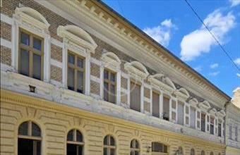 Eladó Budapest VI. kerületi üzlethelyiség utcafronton hirdetés (79279279)