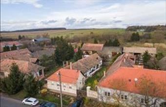 Eladó Nagyoroszi családi ház hirdetés (23476232)